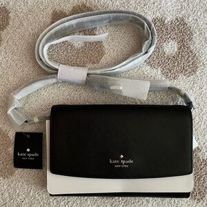 Kate Spade New York - Perry Saffiano Leather Crossbody Wallet (NWT)*